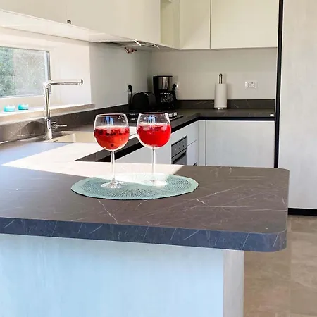 Ariano Вилла Изола Альбарелла