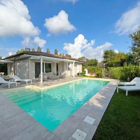 Ariano Villa Albarella Island